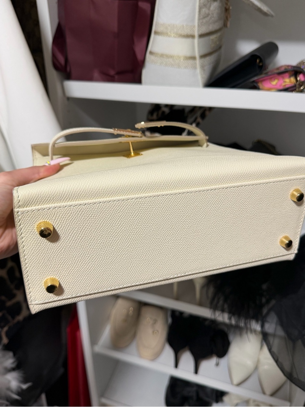 Cream Structured Top-Handle Women’s Bag with Gold Hardware - Picture 2 of 4